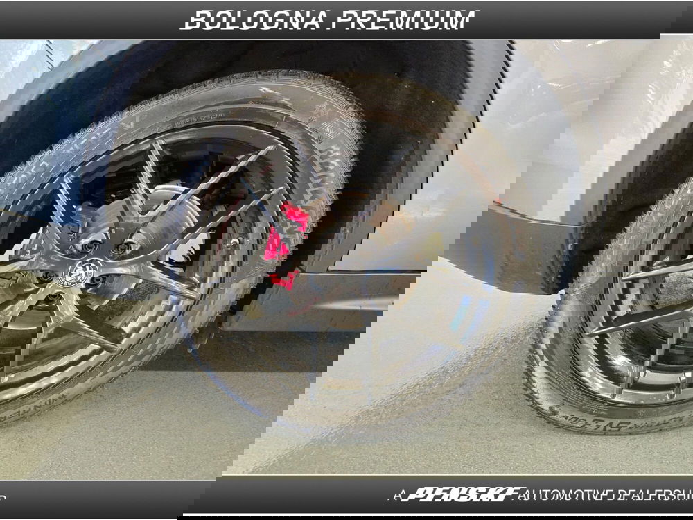 Alfa Romeo Stelvio usata a Bologna (9)