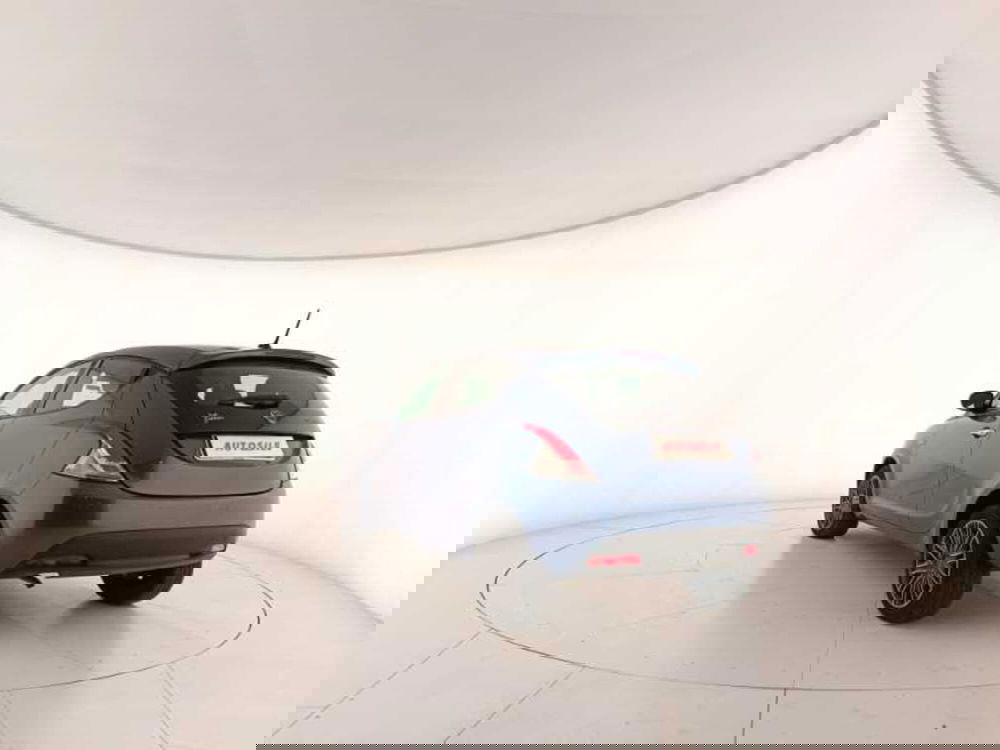 Lancia Ypsilon usata a Treviso (4)