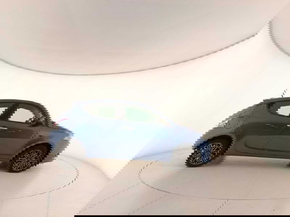 Lancia Ypsilon usata a Treviso (7)