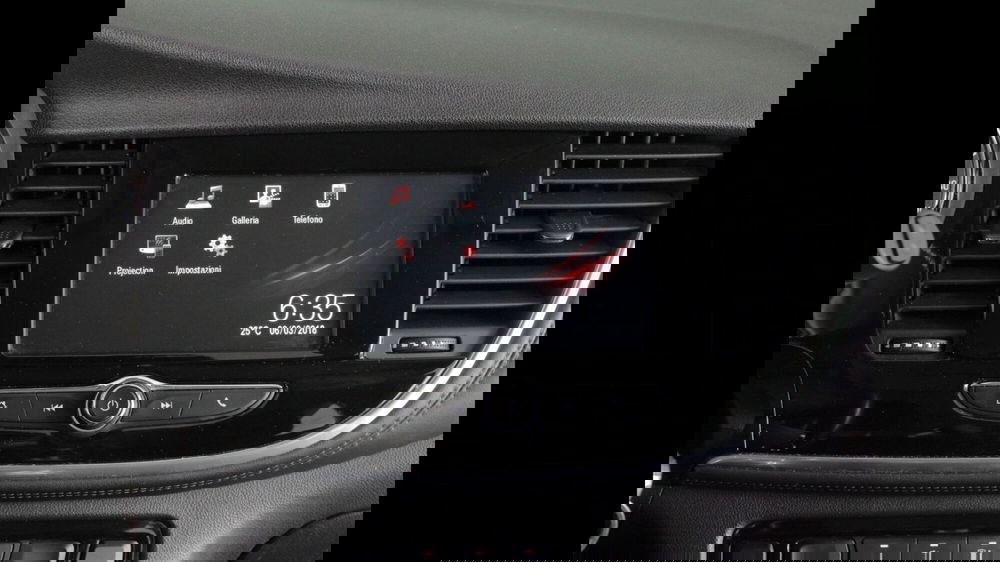 Opel Mokka usata a Palermo (15)