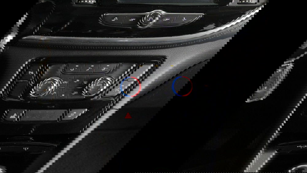 Opel Mokka usata a Palermo (17)