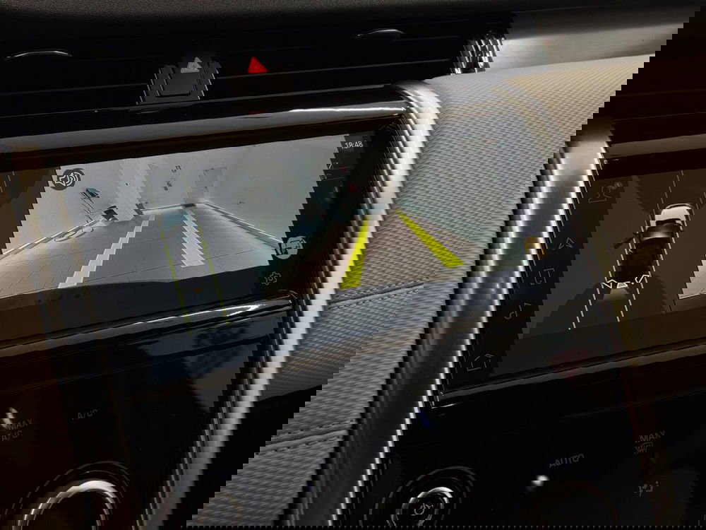 Land Rover Discovery Sport usata a Savona (12)