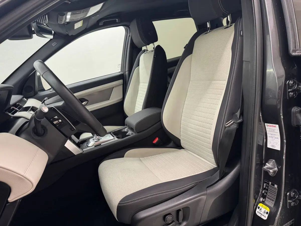 Land Rover Discovery Sport usata a Savona (17)