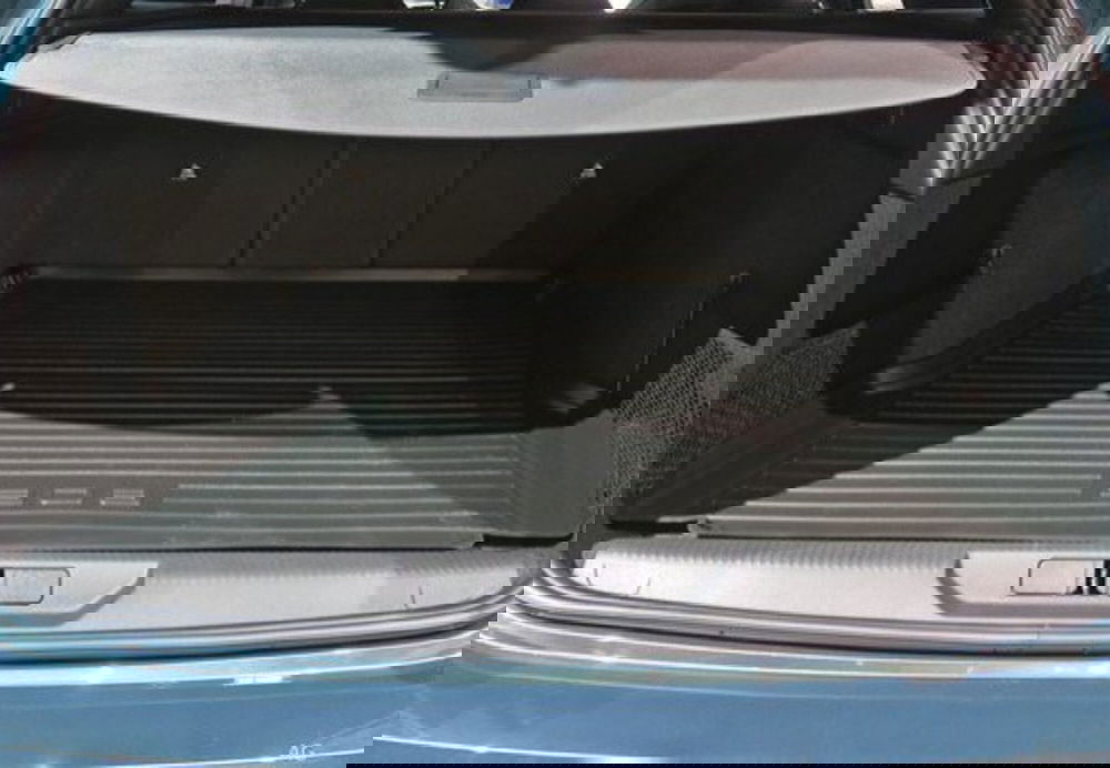 Peugeot 308 SW nuova a Varese (13)