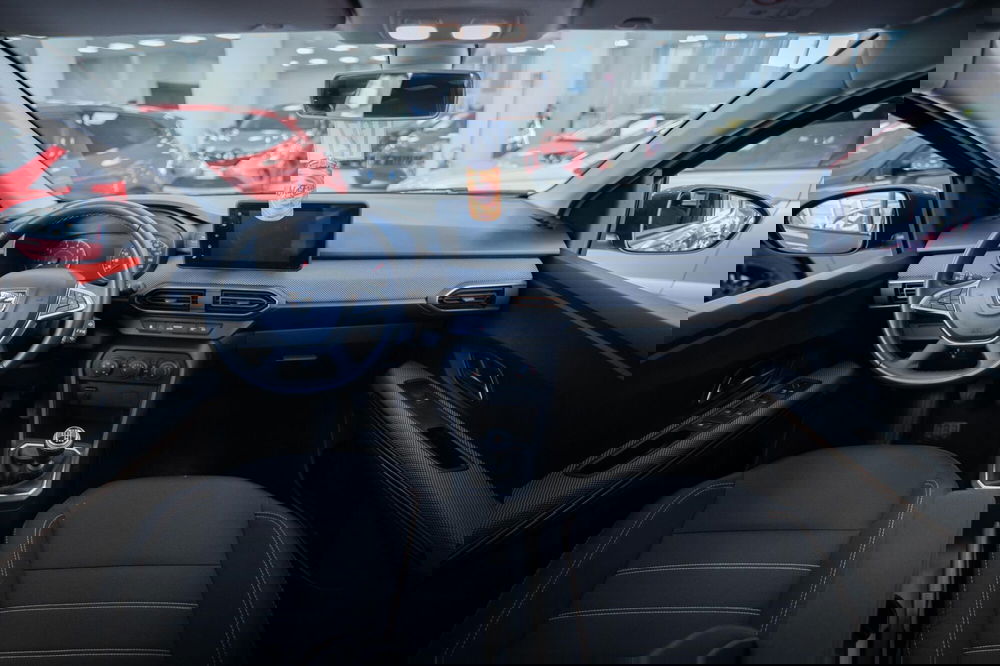 Dacia Sandero usata a Torino (7)