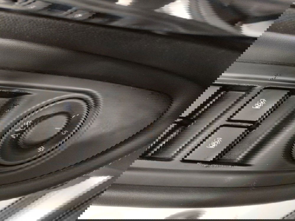 Opel Mokka usata a Bologna (7)