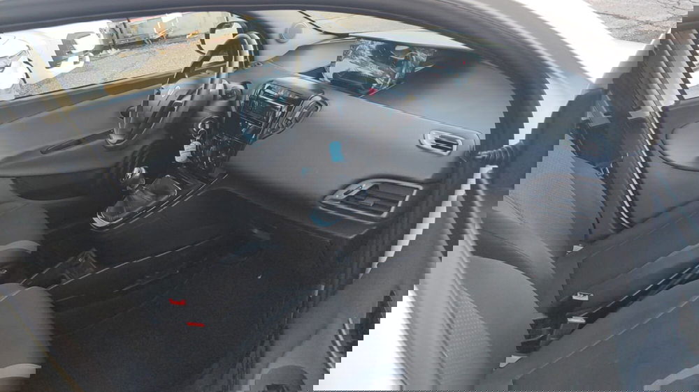 Lancia Ypsilon usata a Firenze (11)