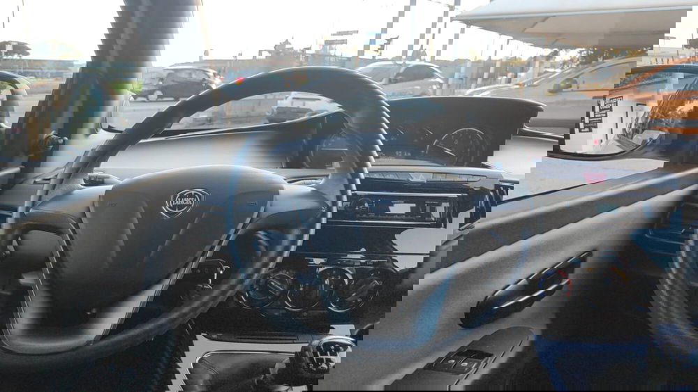 Lancia Ypsilon usata a Firenze (15)