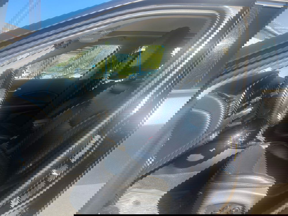 Jeep Compass nuova a Frosinone (7)