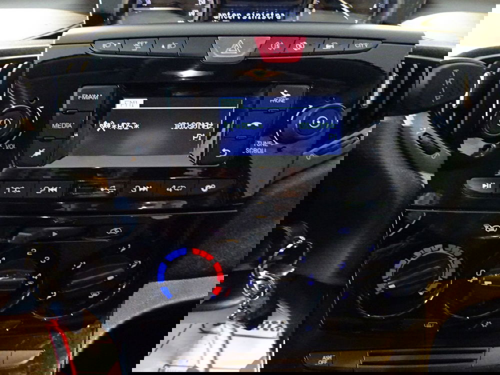 Lancia Ypsilon usata a Lucca (11)