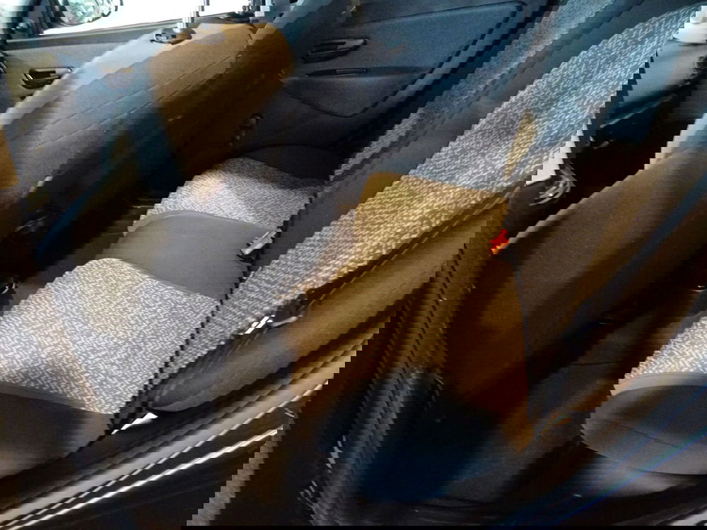 Lancia Ypsilon usata a Lucca (13)