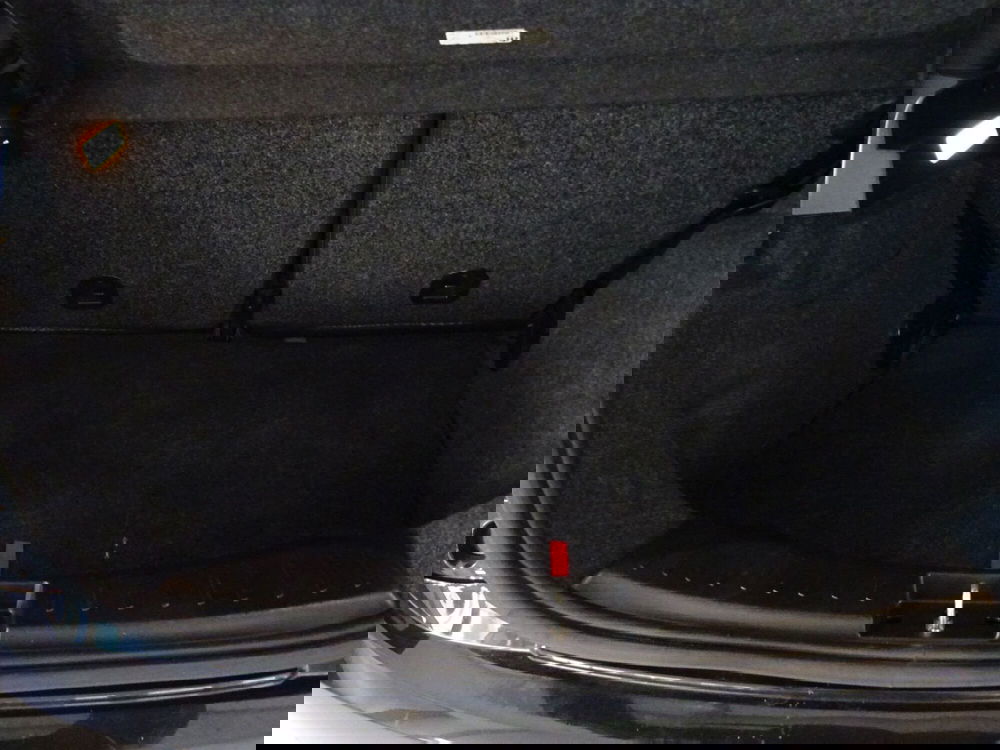 Lancia Ypsilon usata a Lucca (14)