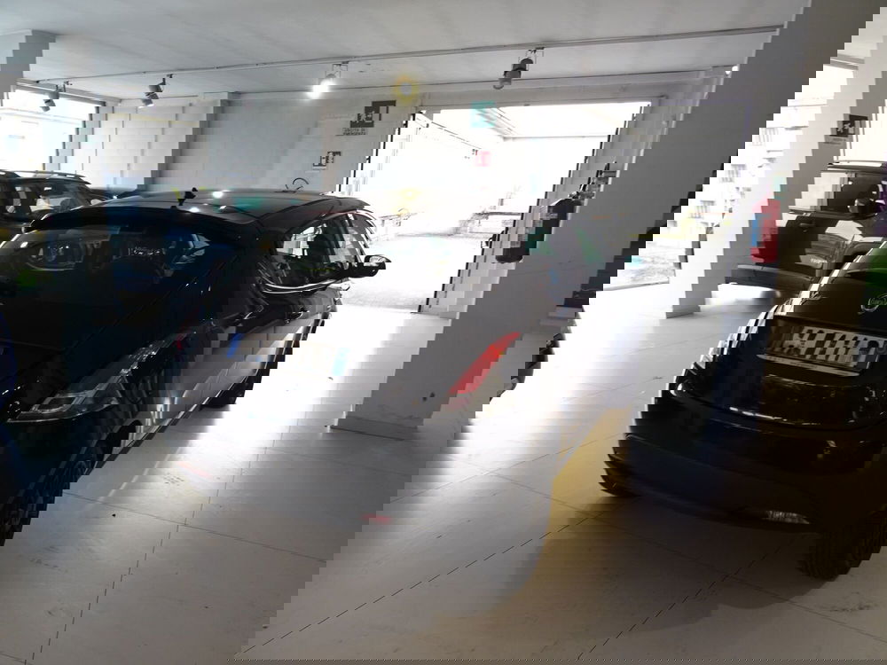 Lancia Ypsilon usata a Lucca (4)