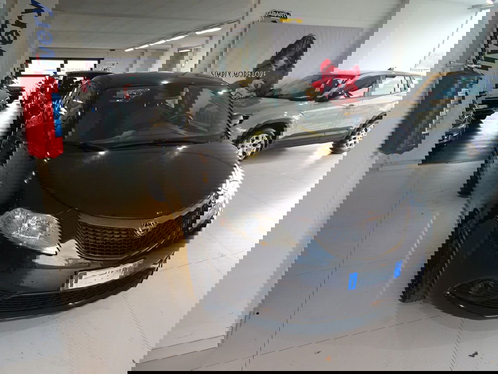 Lancia Ypsilon usata a Lucca (6)