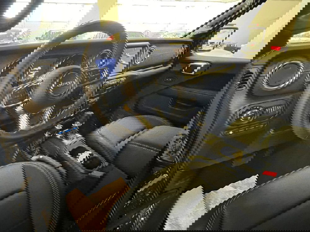 Jeep Wrangler Unlimited nuova a Arezzo (14)