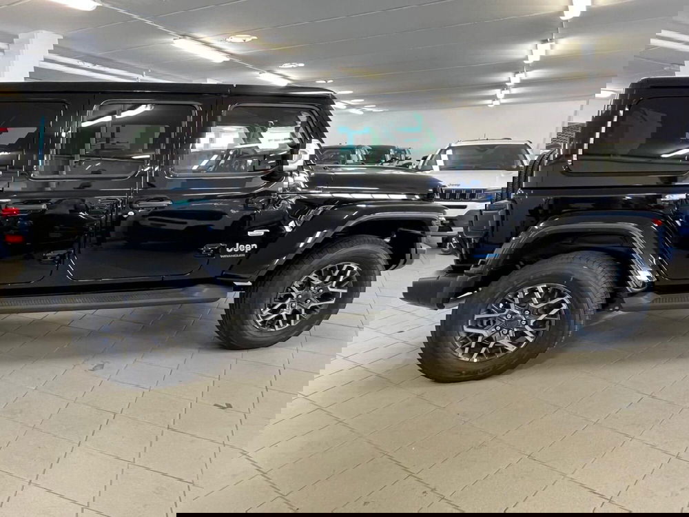 Jeep Wrangler Unlimited nuova a Arezzo (4)