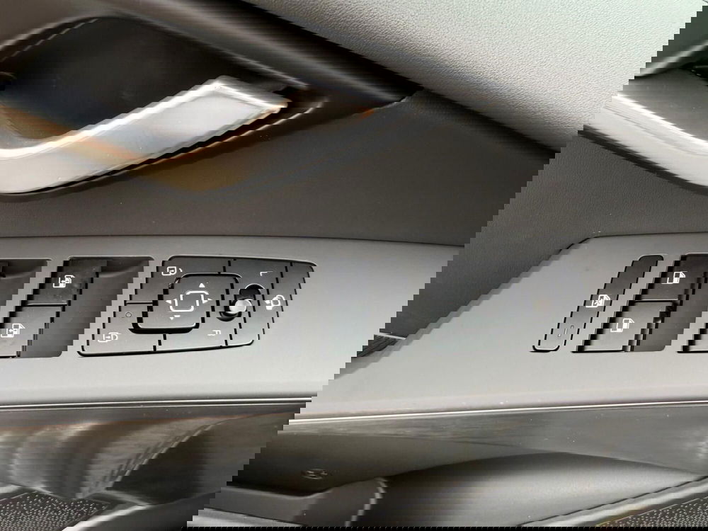 Kia Niro nuova a Arezzo (16)