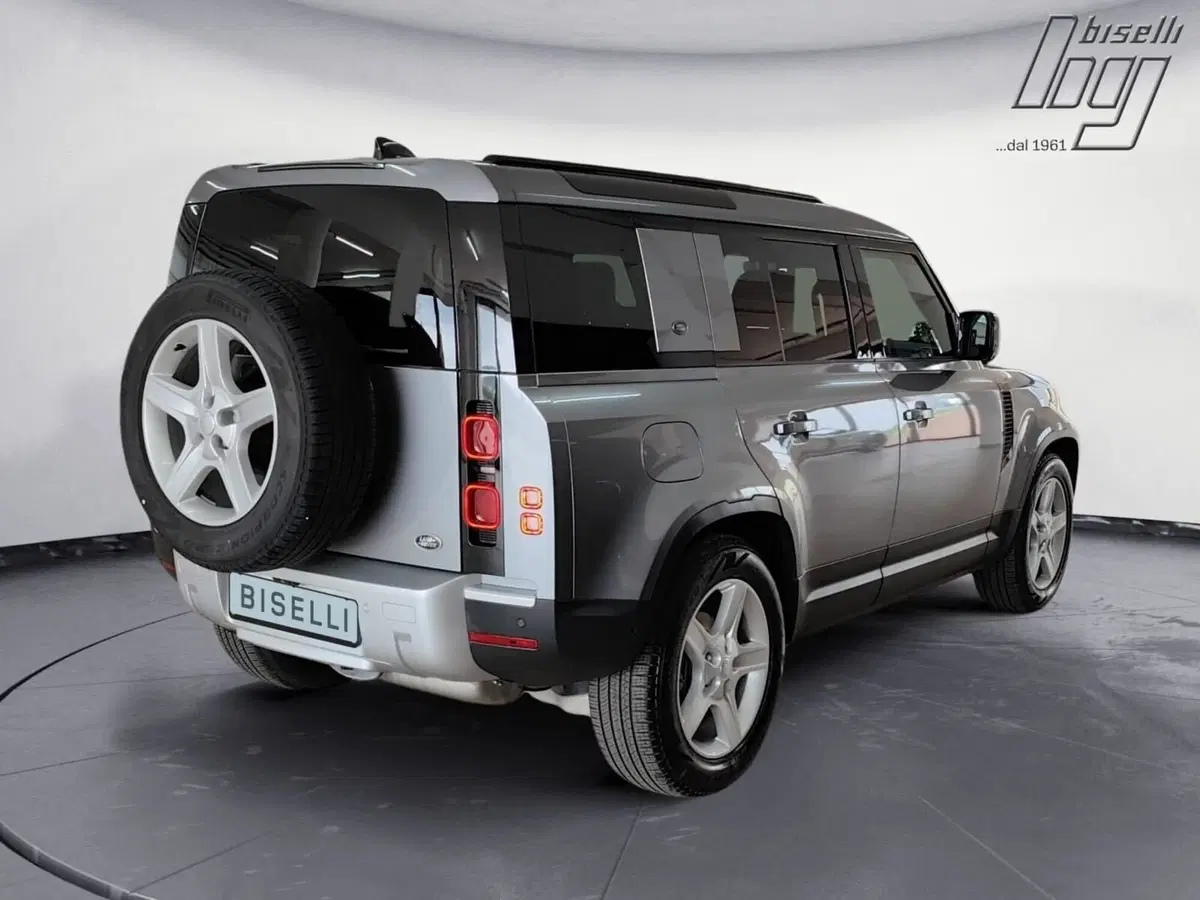 Land Rover Defender usata a Perugia (2)