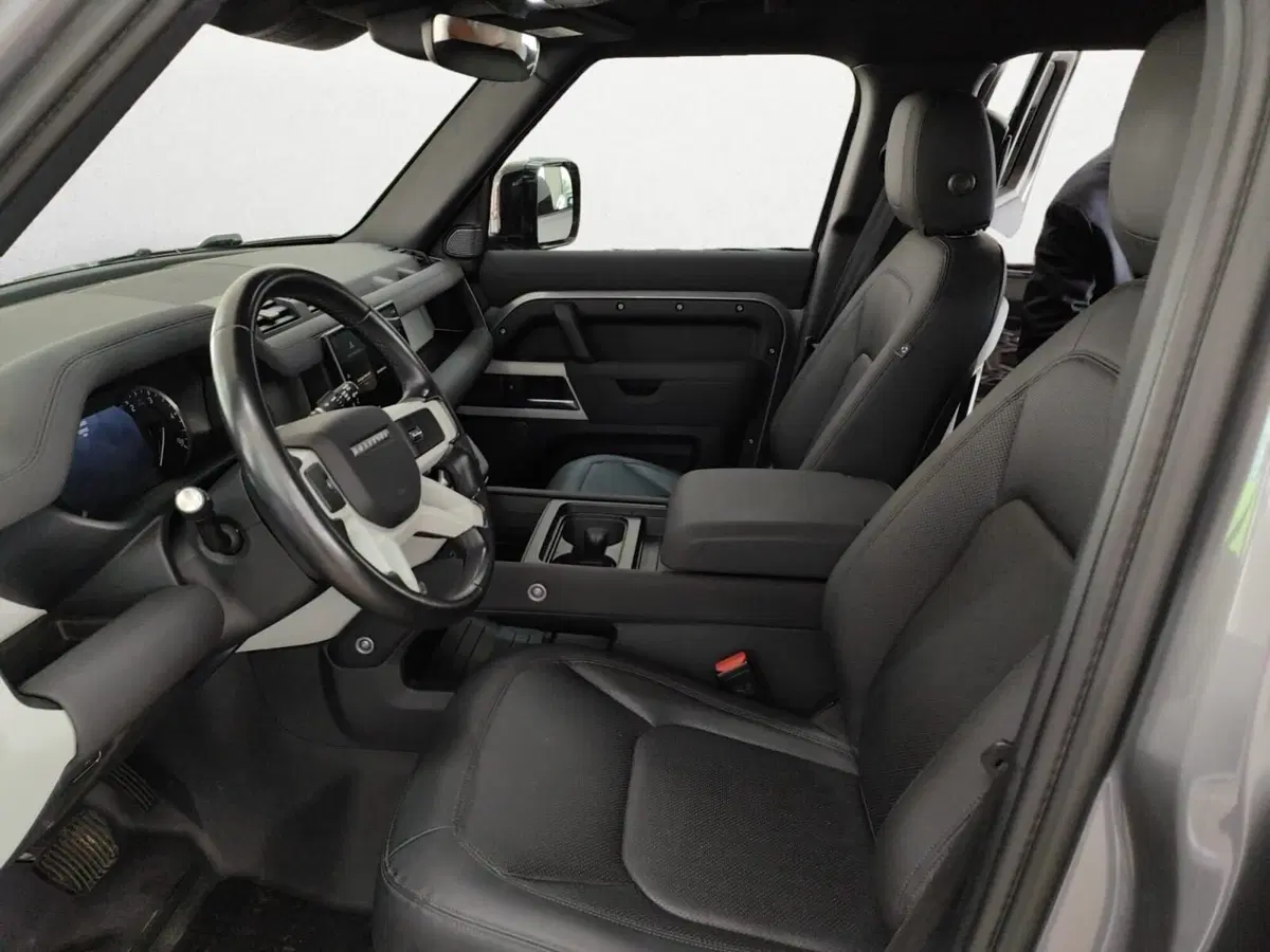 Land Rover Defender usata a Perugia (3)