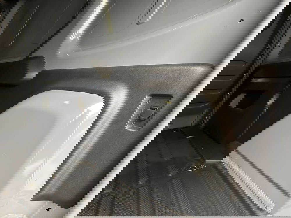 Nissan Townstar nuova a Modena (16)