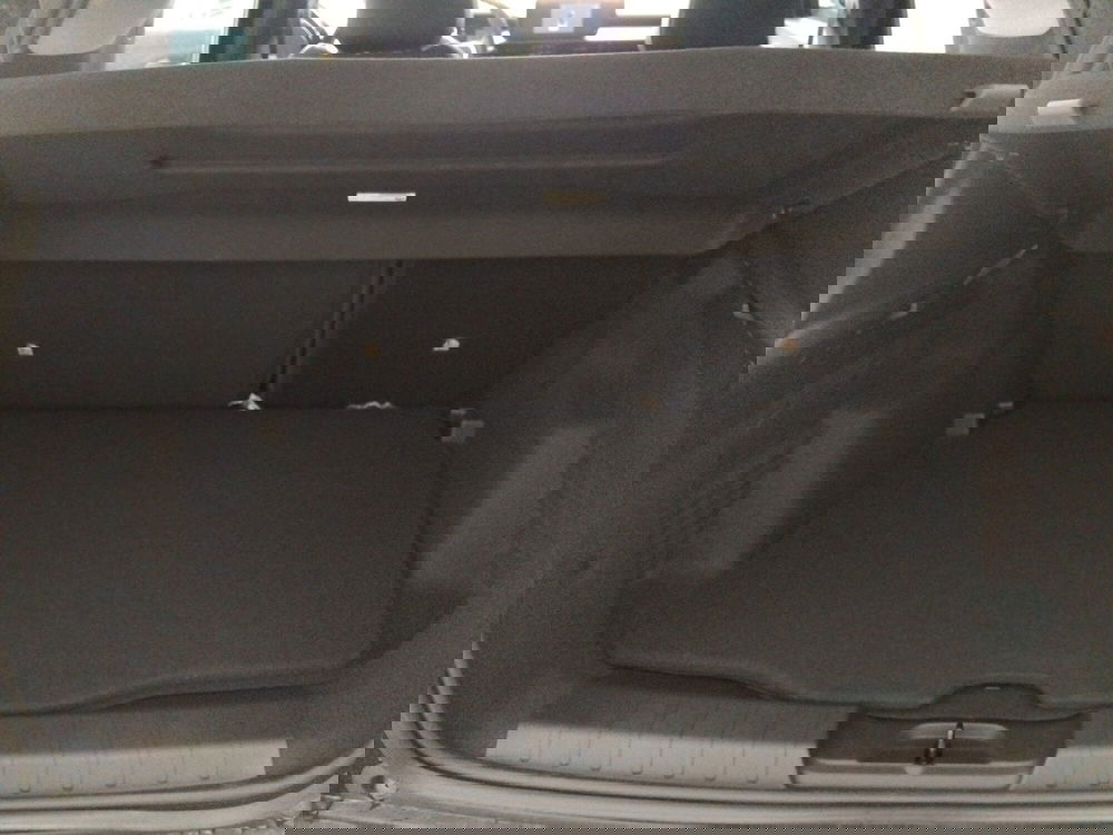 Jeep Avenger nuova a Roma (10)