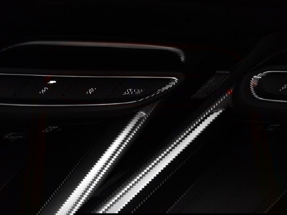 Jeep Avenger nuova a Roma (18)