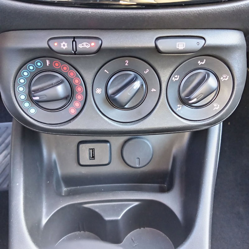 Opel Corsa usata a L'Aquila (14)