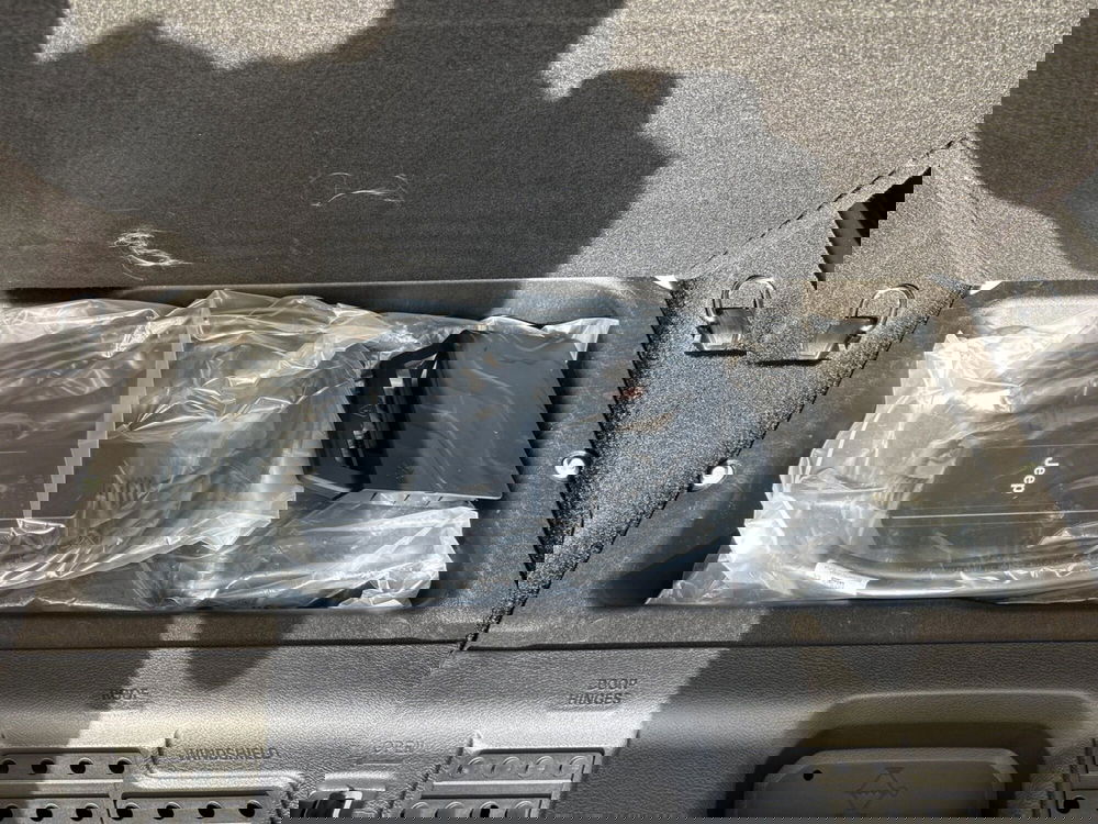 Jeep Wrangler Unlimited nuova a Roma (14)