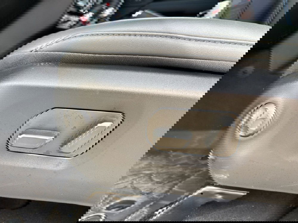 Jeep Wrangler Unlimited nuova a Roma (19)