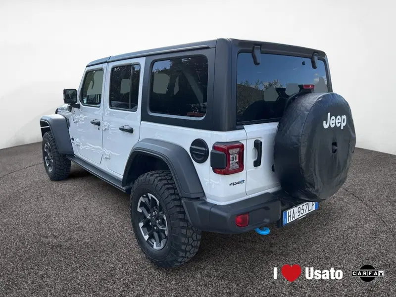Jeep Wrangler Unlimited nuova a Roma (4)