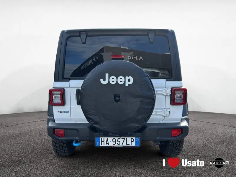 Jeep Wrangler Unlimited nuova a Roma (5)
