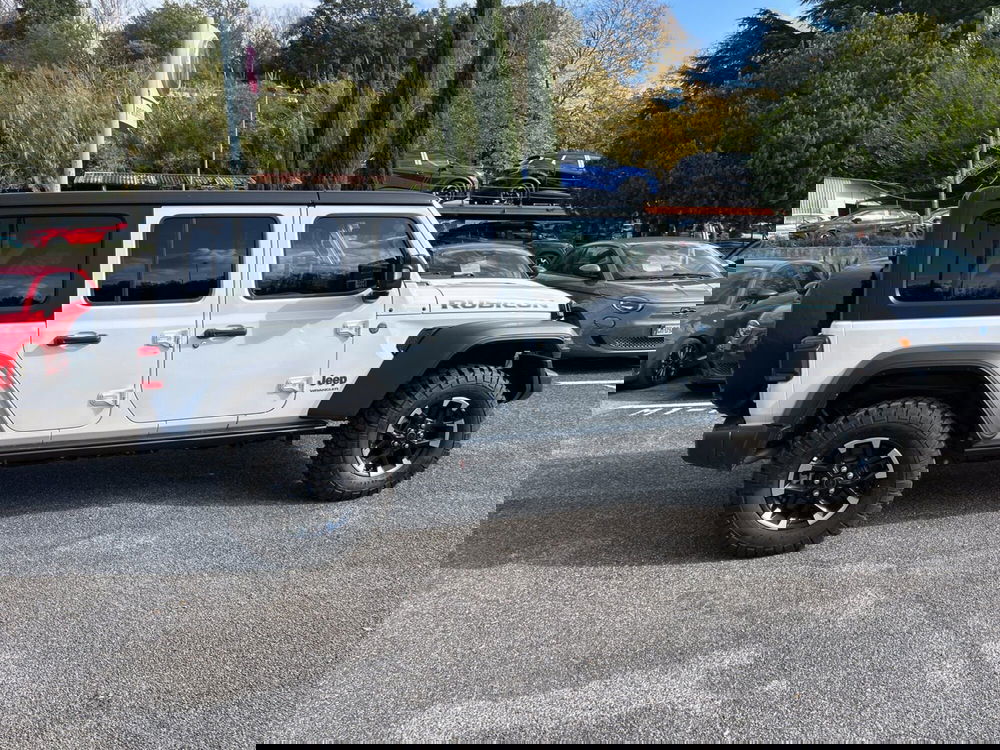 Jeep Wrangler Unlimited nuova a Roma (6)