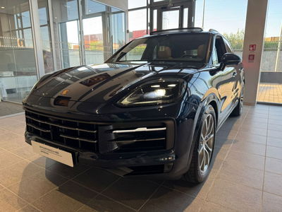 Porsche Cayenne 3.0 e-hybrid tiptronic del 2023 usata a Firenze