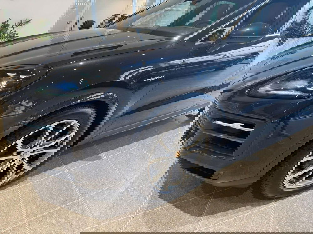 Porsche Cayenne usata a Firenze (9)