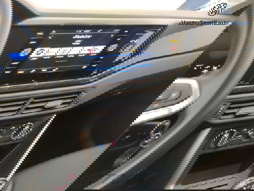 Volkswagen T-Cross usata a Varese (15)