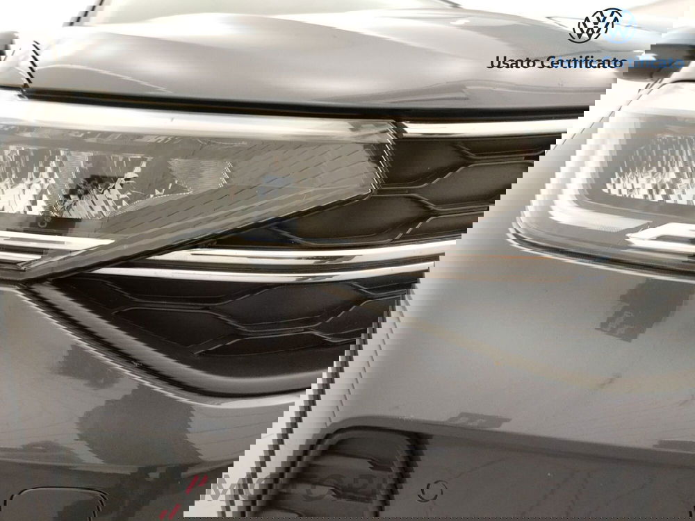 Volkswagen T-Cross usata a Varese (4)