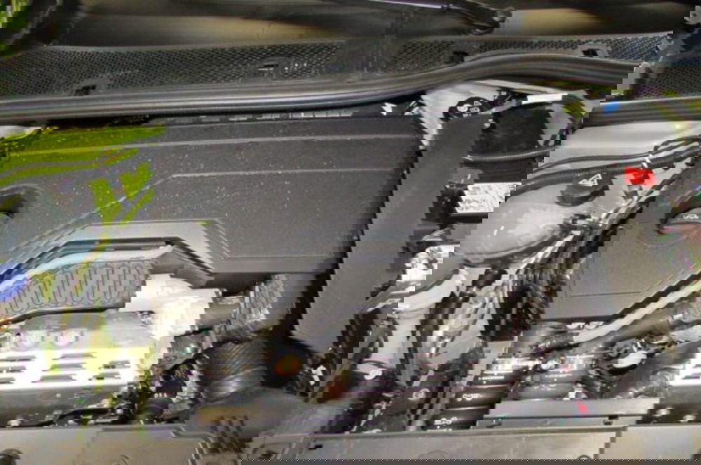 Peugeot 208 nuova a Milano (17)