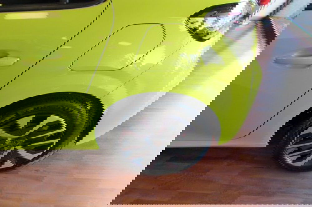 Peugeot 208 nuova a Milano (5)