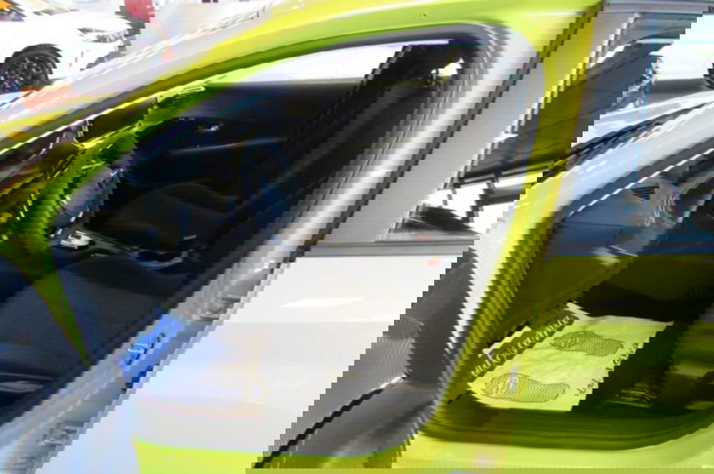 Peugeot 208 nuova a Milano (6)