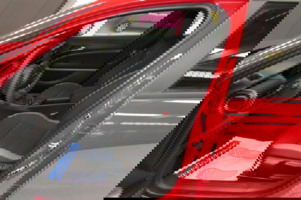 Jeep Avenger nuova a Milano (6)