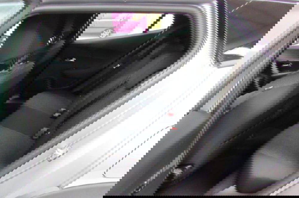 Peugeot 2008 nuova a Milano (13)