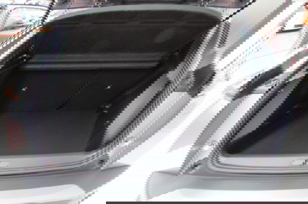 Peugeot 2008 nuova a Milano (14)