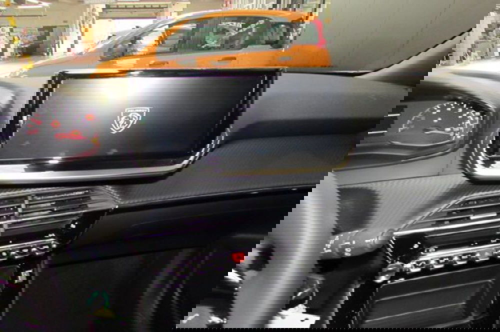 Peugeot 2008 nuova a Milano (8)