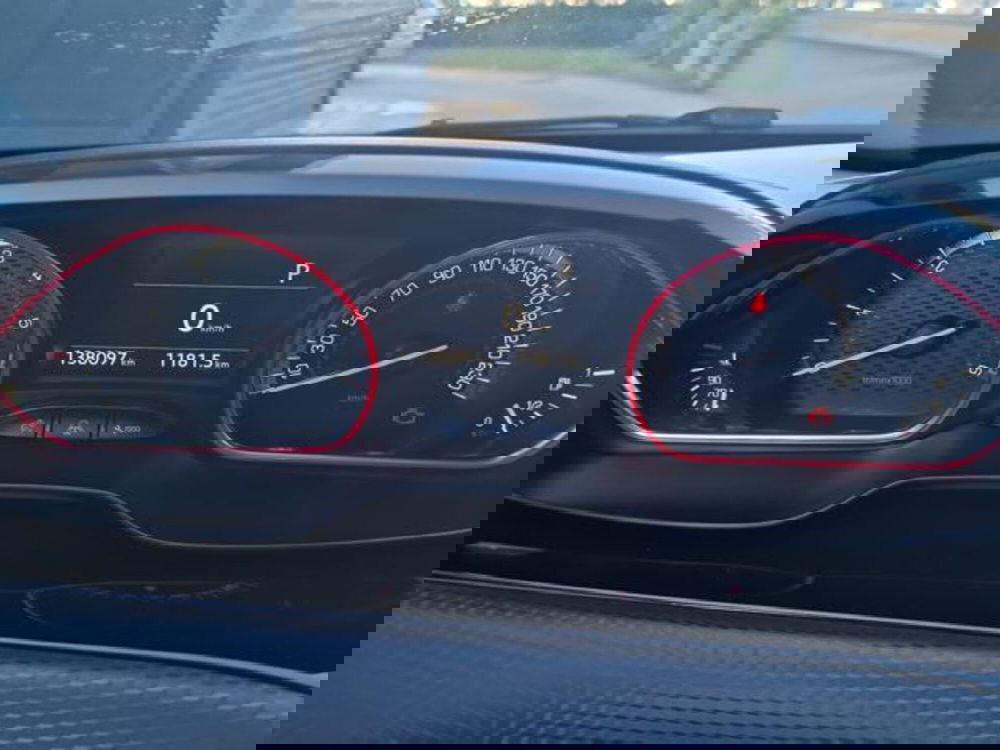 Peugeot 2008 usata a Salerno (11)