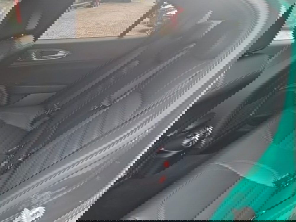 Alfa Romeo Giulia nuova a Monza e Brianza (12)