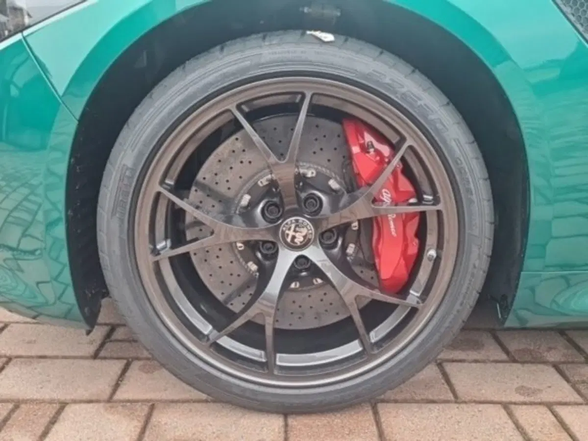 Alfa Romeo Giulia nuova a Monza e Brianza (13)