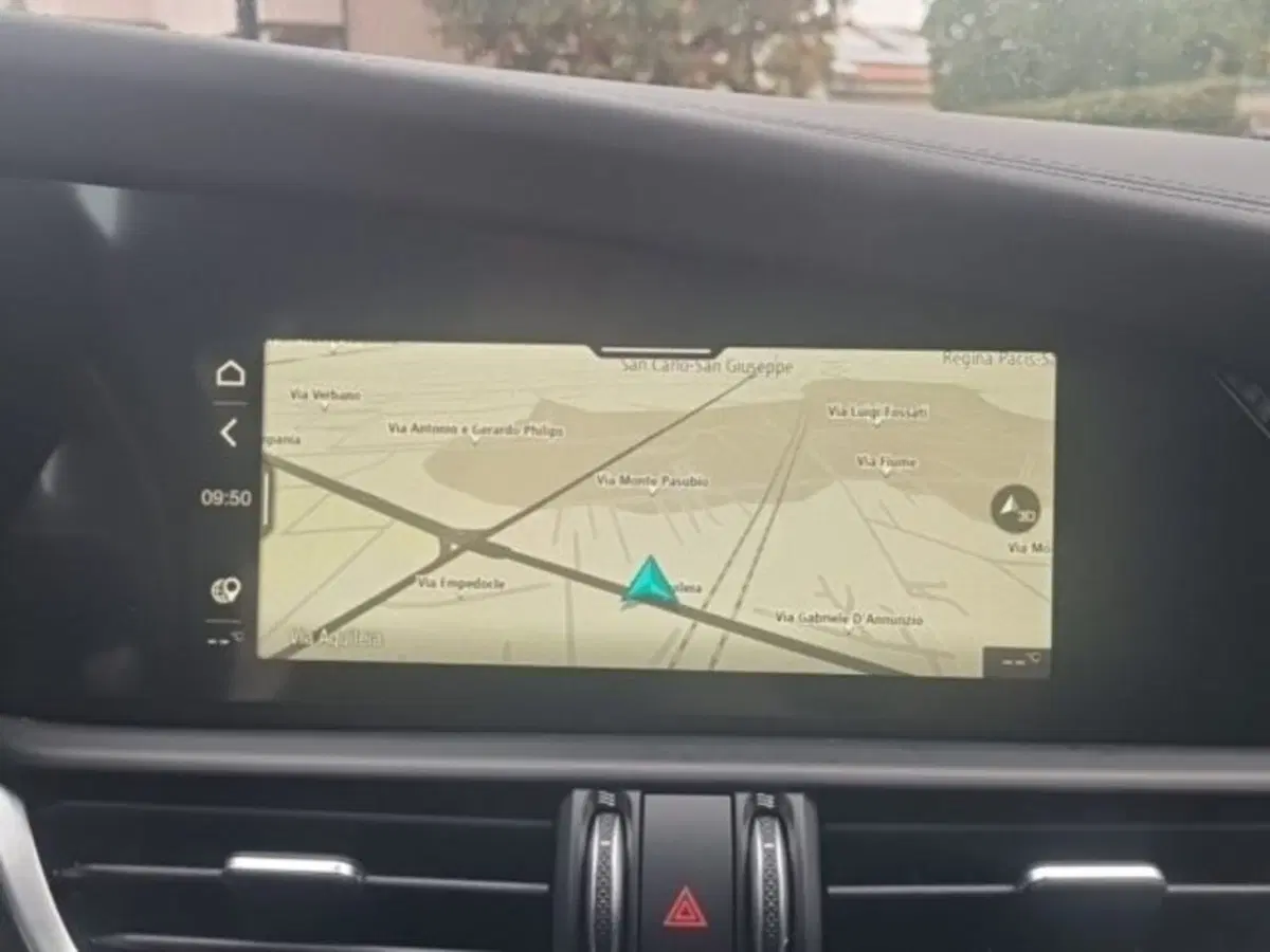 Alfa Romeo Giulia nuova a Monza e Brianza (16)