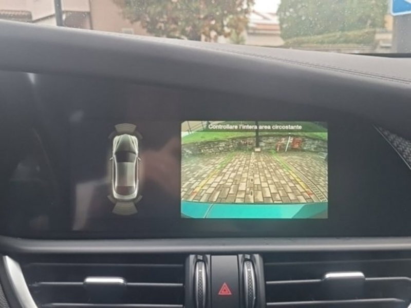 Alfa Romeo Giulia nuova a Monza e Brianza (17)