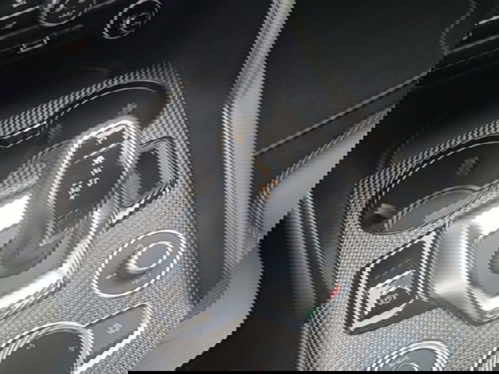 Alfa Romeo Giulia nuova a Monza e Brianza (18)