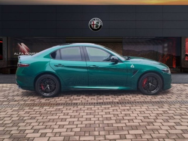 Alfa Romeo Giulia nuova a Monza e Brianza (4)